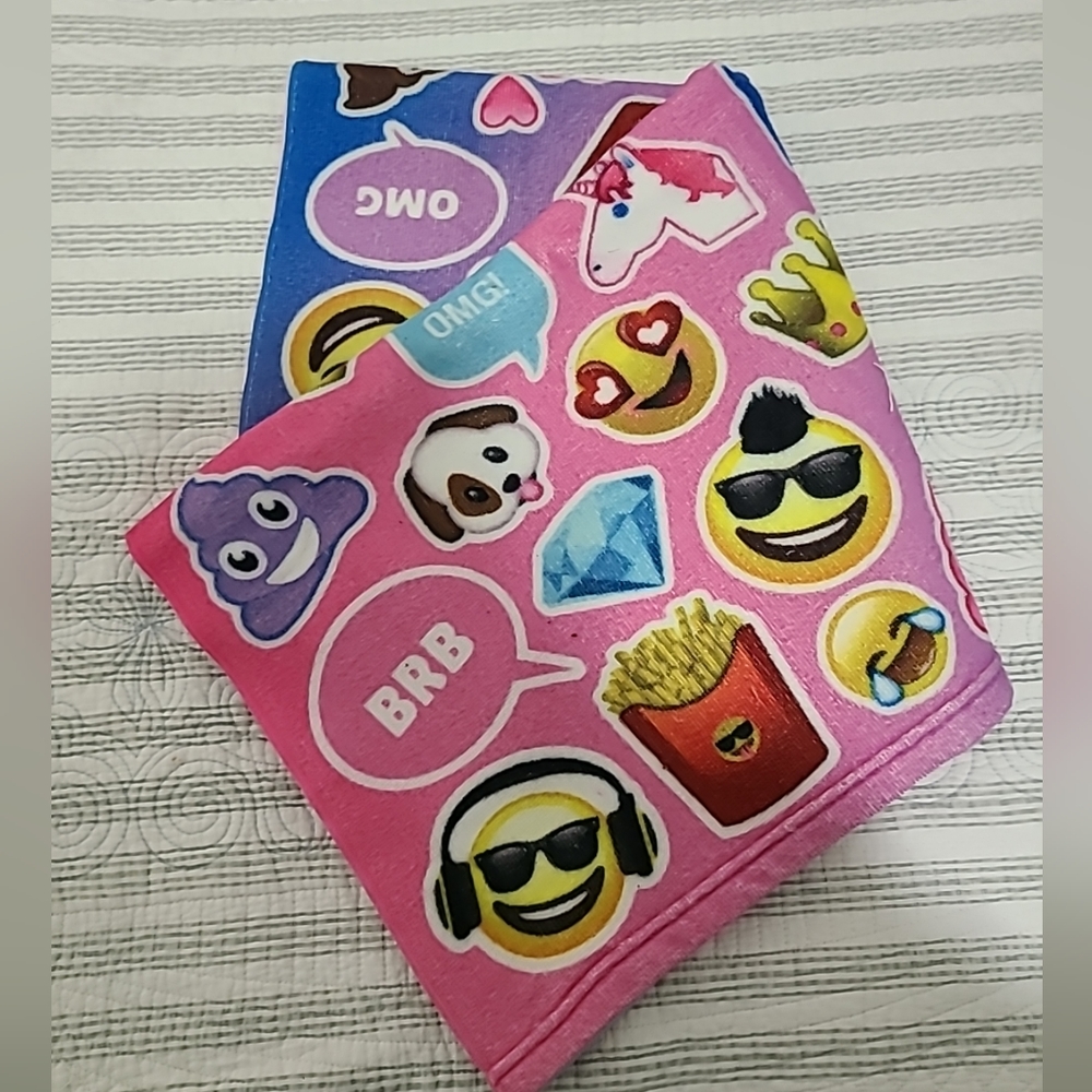 Top Trenz Emoji Bath/ Beach Microfiber Towel Large